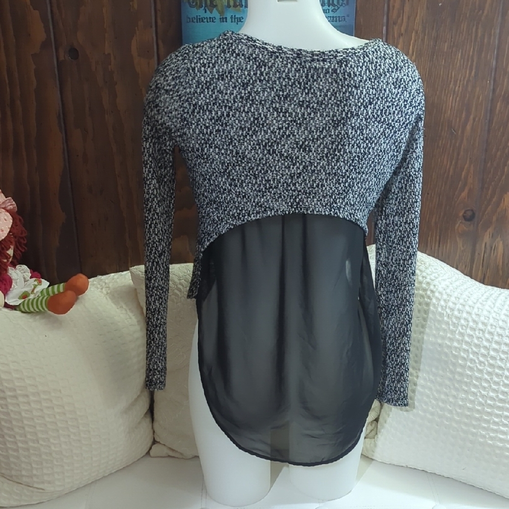 Size S Lush Black and White Long Sleeve Knit Top - Picture 6 of 15